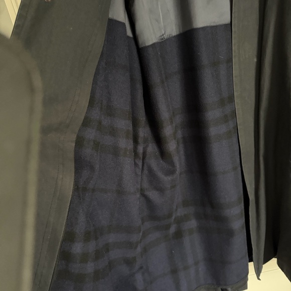 Burberry Navy 2 in 1  Trench Coat Size Large (42 USA, 52 European) - Picture 7 of 12